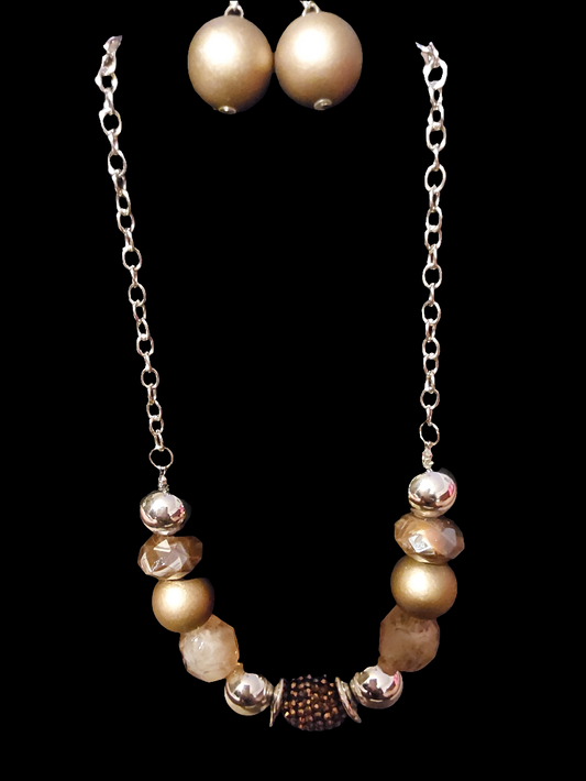 Necklace set